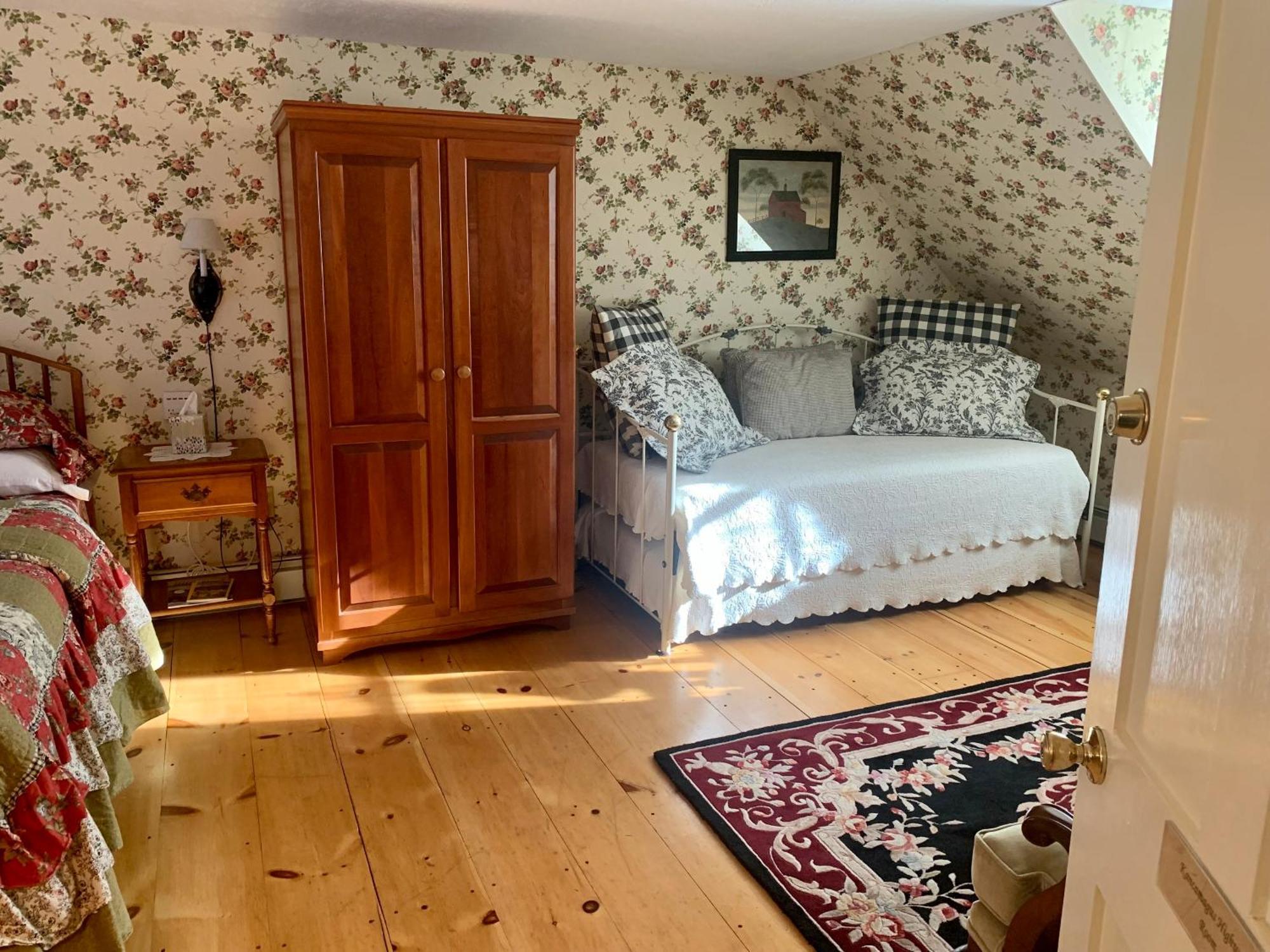 Buttonwood On Mount Surprise Bed & Breakfast North Conway