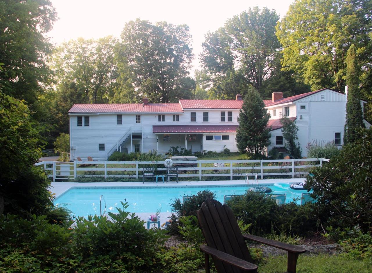 Buttonwood On Mount Surprise Bed & Breakfast 4*